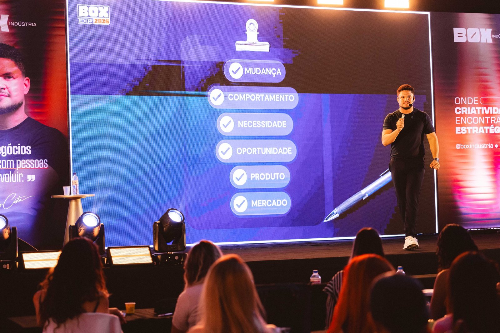 Jean Carlos no palco do Box Experience